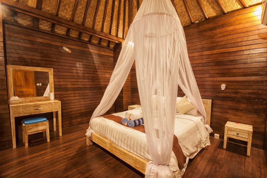Amora Hut'S Nusa Lembongan  Room photo