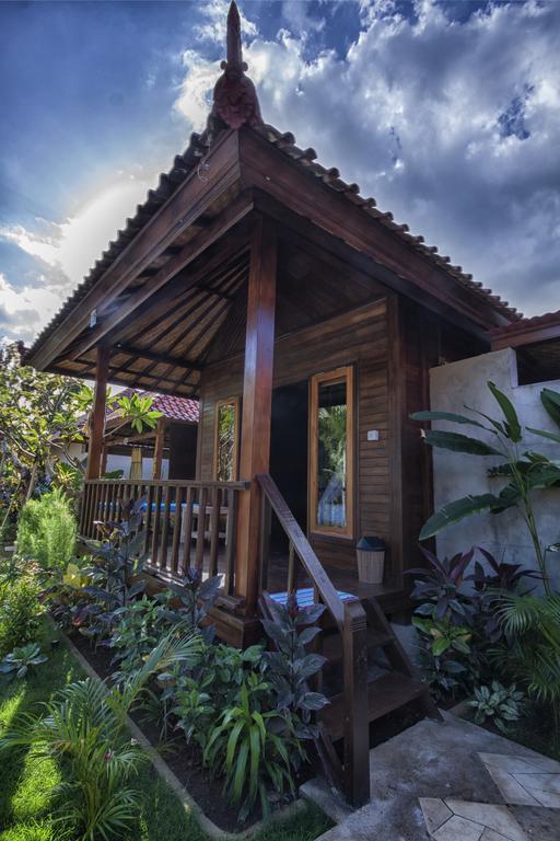 Amora Hut'S Nusa Lembongan  Room photo