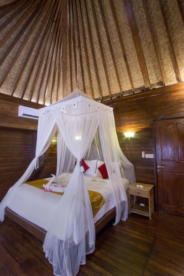 Amora Hut'S Nusa Lembongan  Exterior photo